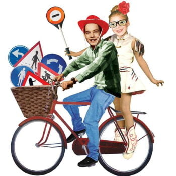 loco spellen loco spellen educatief spel leren scholieren schoolleeftijd kinderen verkeer fiets step driewieler verkeersborden verkeersregels klaar-over basisonderwijs basisschool grootzus illustratie collage professioneel editorial