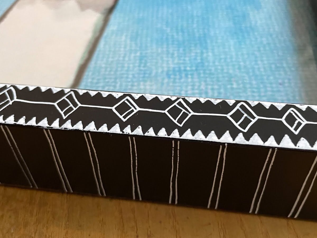 groot zwart met wit handbeschilderd lijstje met architectuur portret van de euromast